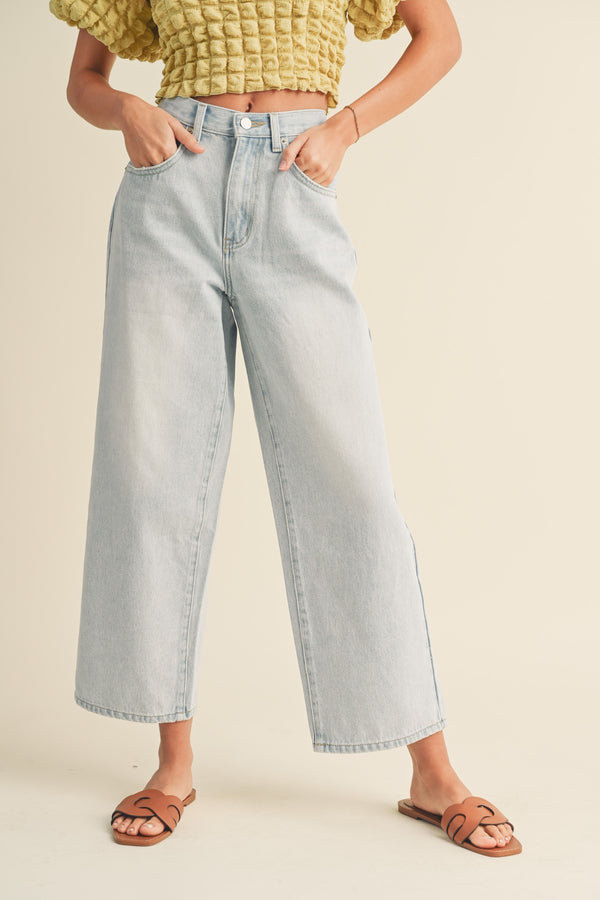 Amanda Crop Jeans